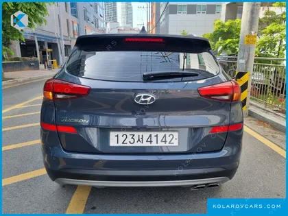 HYUNDAI TUCSON DIESEL 2.0 2WD
