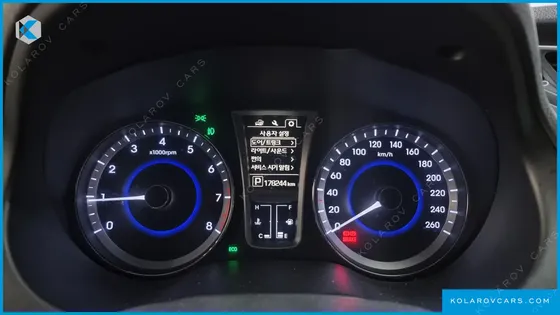 HYUNDAI GRANDEUR HG240 MODERN COLLECTION