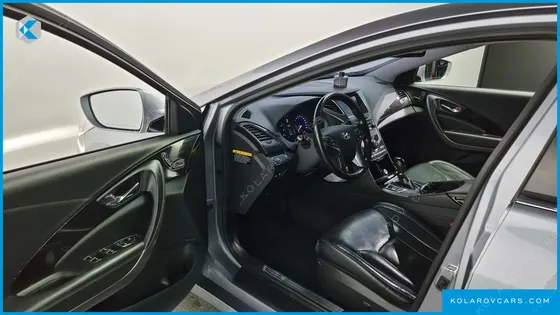 HYUNDAI GRANDEUR HG240 MODERN COLLECTION