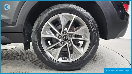 HYUNDAI TUCSON DIESEL 2.0 2WD