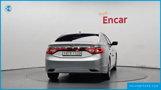 HYUNDAI GRANDEUR HG330 CELEBRITY