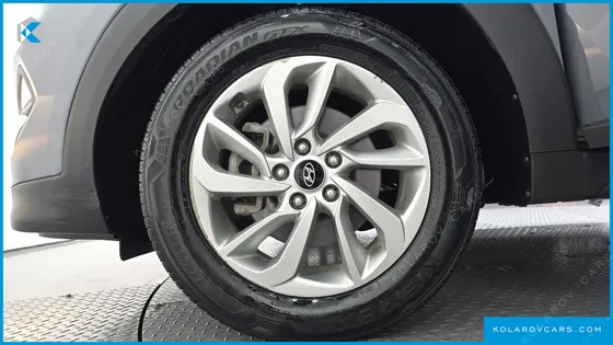 HYUNDAI TUCSON DIESEL 1.7 2WD