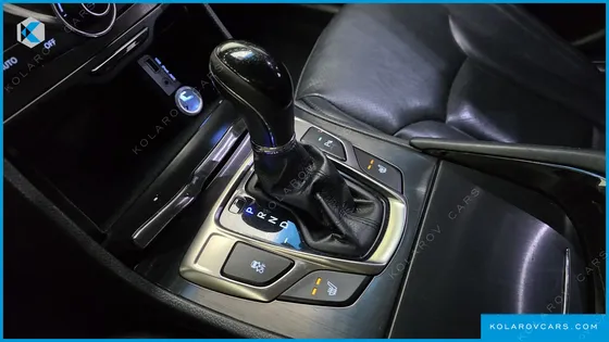 HYUNDAI GRANDEUR HG240 MODERN