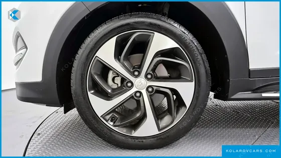 HYUNDAI TUCSON DIESEL 2.0 2WD