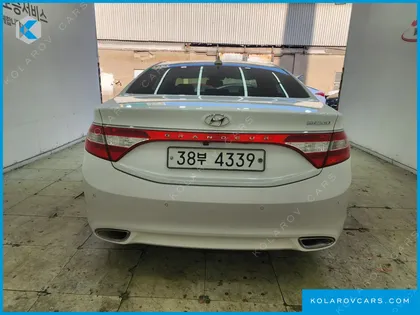 HYUNDAI GRANDEUR HG240 MODERN