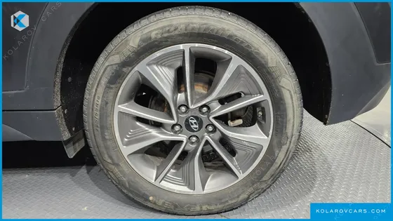 HYUNDAI TUCSON DIESEL 2.0 2WD
