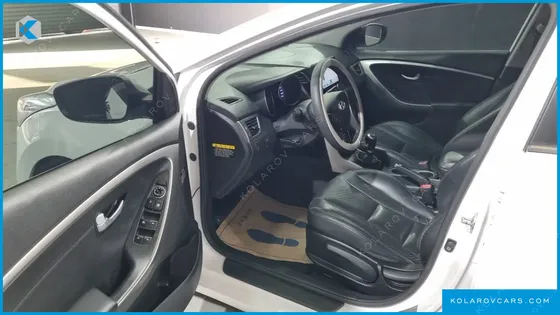 HYUNDAI I30 DIESEL 1.6 VGT UNIQUE