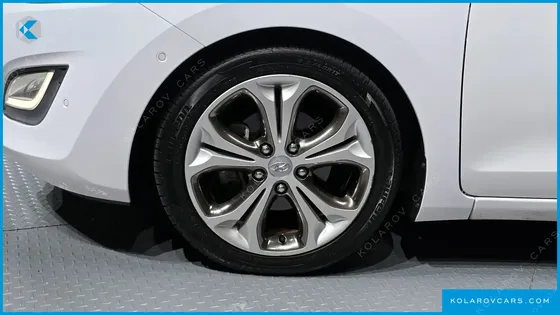 HYUNDAI I30 DIESEL 1.6 VGT EXTREME