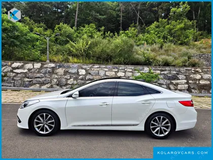 HYUNDAI GRANDEUR HG220 DIESEL PREMIUM COLLECTION