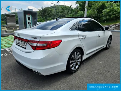 HYUNDAI GRANDEUR HG220 DIESEL PREMIUM COLLECTION
