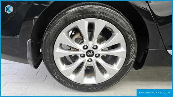 HYUNDAI GRANDEUR HG300 ROYAL