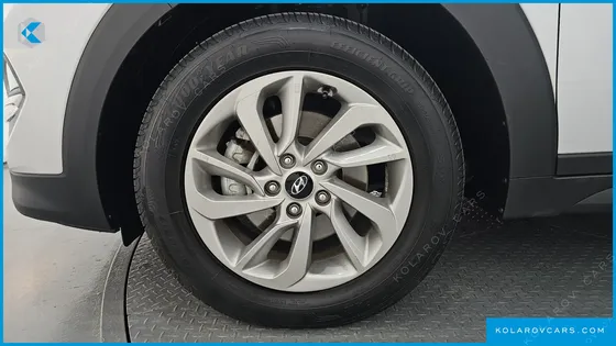 HYUNDAI TUCSON DIESEL 2.0 2WD