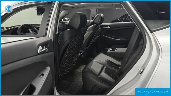 HYUNDAI TUCSON DIESEL 2.0 2WD