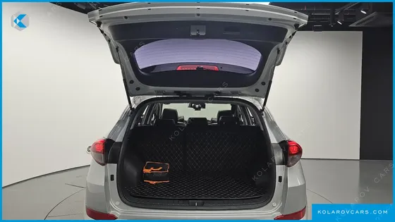 HYUNDAI TUCSON DIESEL 2.0 2WD