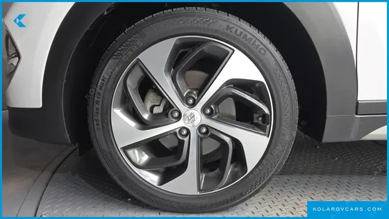 HYUNDAI TUCSON DIESEL 2.0 2WD