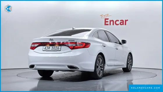 HYUNDAI GRANDEUR HG240 MODERN