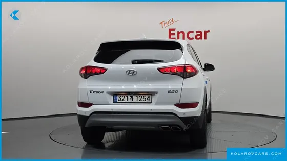 HYUNDAI TUCSON DIESEL 2.0 2WD