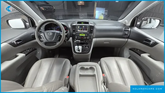 KIA CARNIVAL NEW CARNIVAL LIMOUSINE GLX