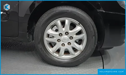 KIA CARNIVAL NEW CARNIVAL LIMOUSINE GLX