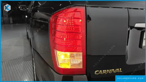 KIA CARNIVAL NEW CARNIVAL LIMOUSINE GLX