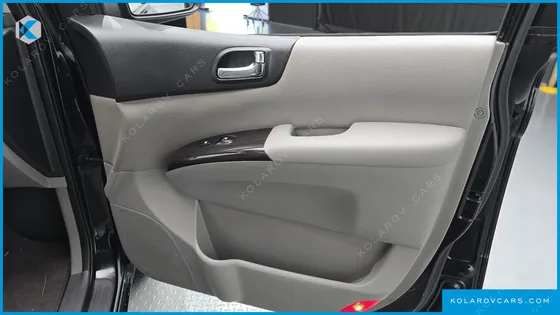 KIA CARNIVAL NEW CARNIVAL LIMOUSINE GLX