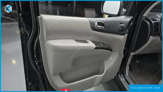 KIA CARNIVAL NEW CARNIVAL LIMOUSINE GLX