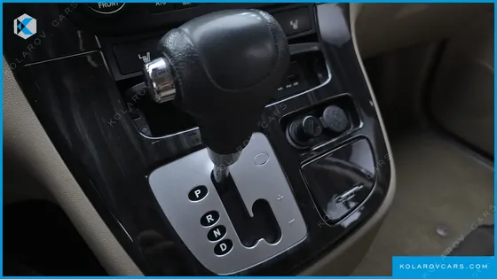 KIA CARNIVAL NEW CARNIVAL LIMOUSINE GLX