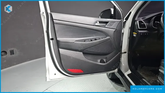 HYUNDAI TUCSON DIESEL 2.0 2WD