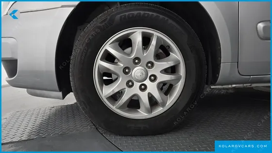 KIA CARNIVAL NEW CARNIVAL GLX