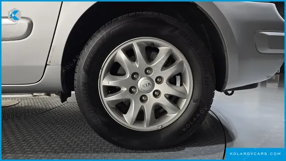 KIA CARNIVAL NEW CARNIVAL GLX