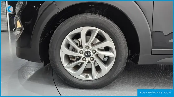 HYUNDAI TUCSON DIESEL 2.0 2WD
