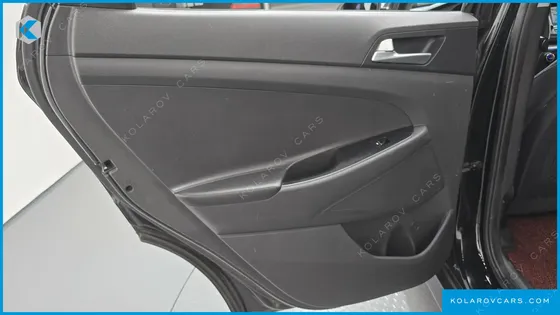 HYUNDAI TUCSON DIESEL 2.0 2WD