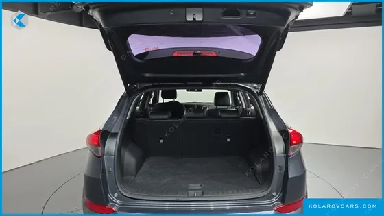 HYUNDAI TUCSON DIESEL 2.0 2WD