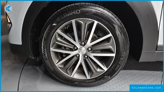 HYUNDAI TUCSON DIESEL 2.0 2WD