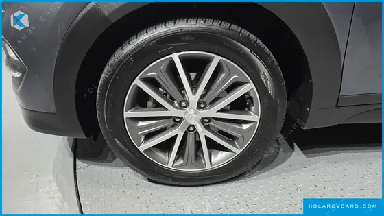 HYUNDAI TUCSON DIESEL 2.0 2WD