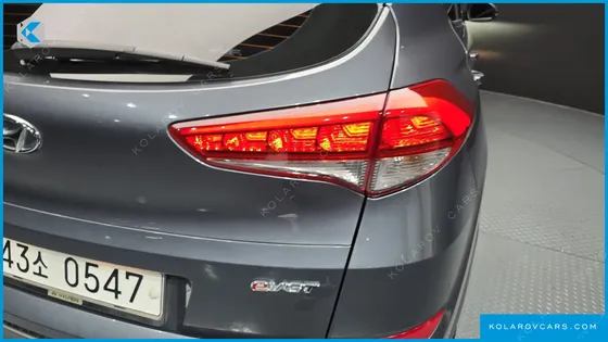 HYUNDAI TUCSON DIESEL 2.0 2WD
