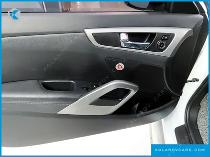 HYUNDAI VELOSTER PYL