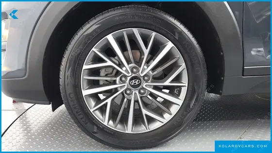 HYUNDAI TUCSON DIESEL 2.0 2WD