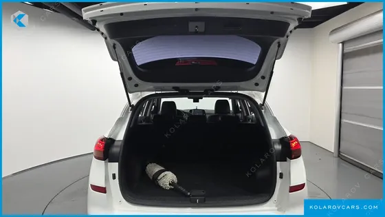 HYUNDAI TUCSON DIESEL 2.0 2WD