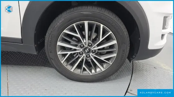 HYUNDAI TUCSON DIESEL 2.0 2WD