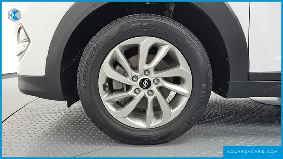 HYUNDAI TUCSON DIESEL 1.7 2WD