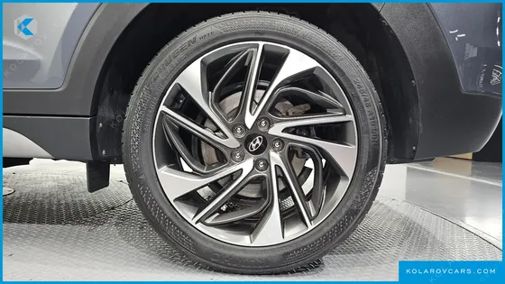HYUNDAI TUCSON DIESEL 2.0 2WD