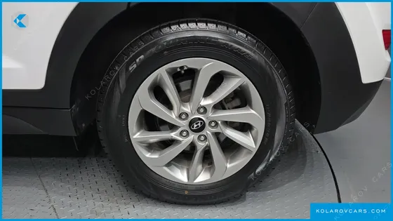 HYUNDAI TUCSON DIESEL 1.7 2WD