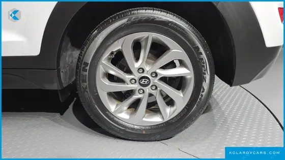 HYUNDAI TUCSON DIESEL 1.7 2WD