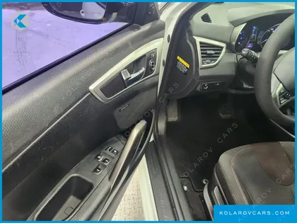 HYUNDAI VELOSTER UNIQUE
