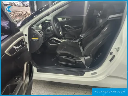 HYUNDAI VELOSTER UNIQUE