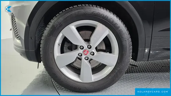 JAGUAR E-PACE R250 R-DYNAMIC SE