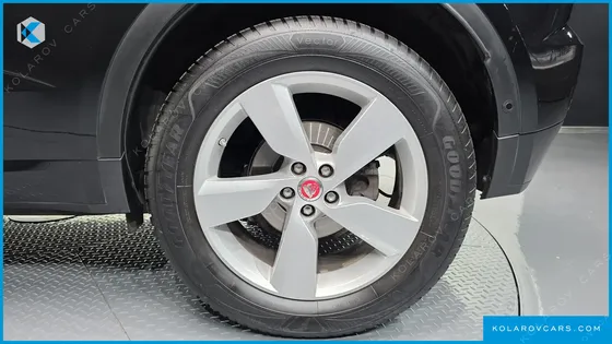 JAGUAR E-PACE R250 R-DYNAMIC SE