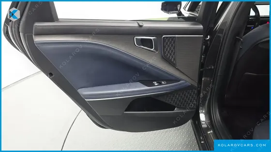 KIA K8 SIGNATURE BLACK