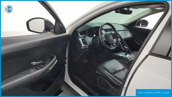 JAGUAR E-PACE D180 S
